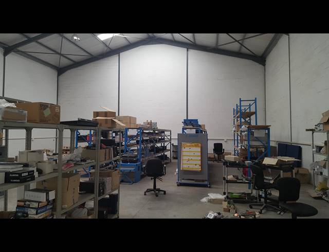 370M² FACTORY TO LET IN SAXON INDUSTRIAL
